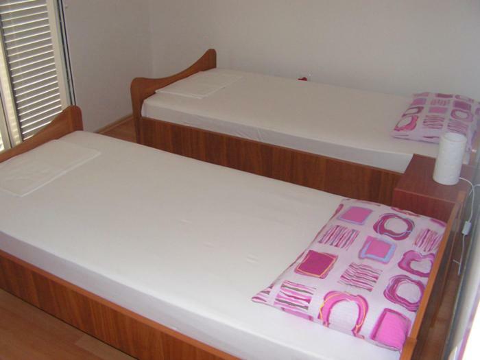 Apartmani Mudronja ムルテル エクステリア 写真